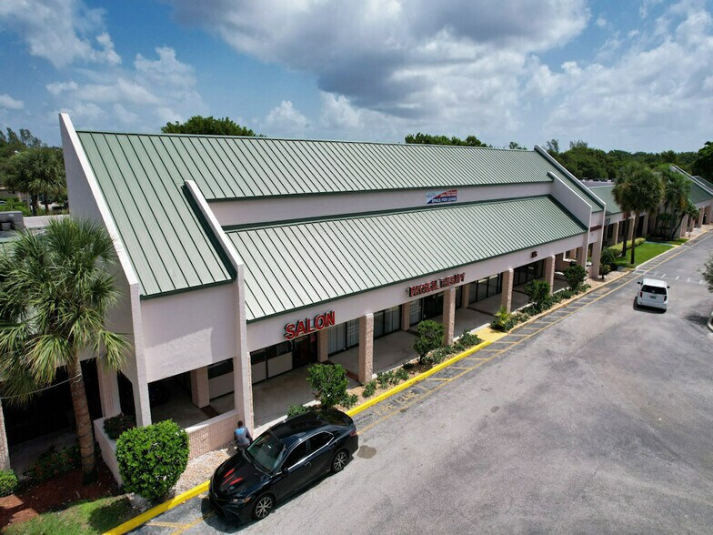 More Photos Of 7101-7225 W Oakland Park Blvd, Lauderhill Unknown For Lease