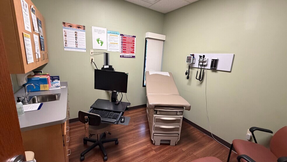 More Photos Of 4379 Easton Ave, Bethlehem Medical For Lease