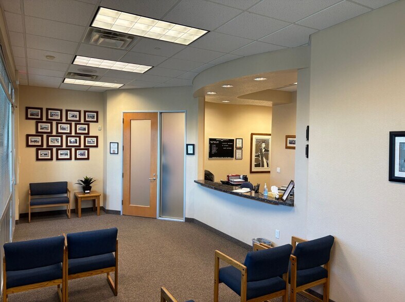 More Photos Of 2960 N Litchfield Rd, Goodyear Office For Sale