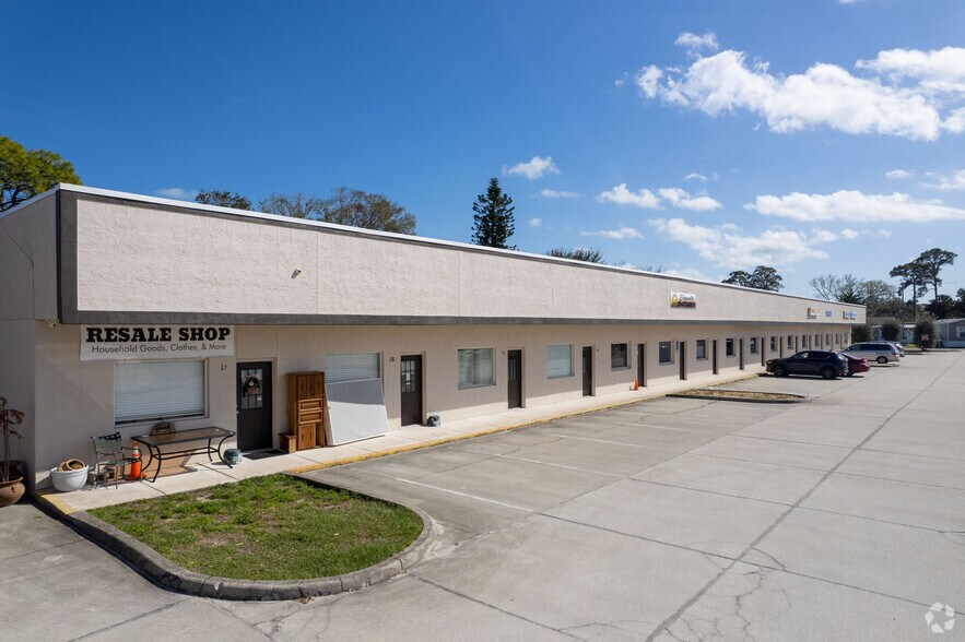 More Photos Of 2111 S Ridgewood Ave, Edgewater Unknown For Lease