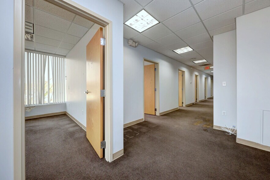 More Photos Of 317 Foxon Rd, East Haven Medical For Lease
