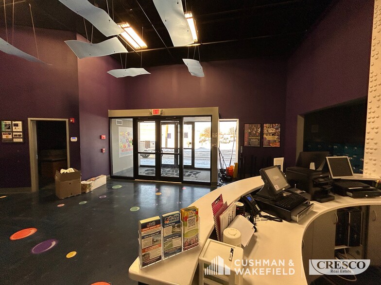 More Photos Of 8247-8303 Day Dr, Parma General Retail For Sale