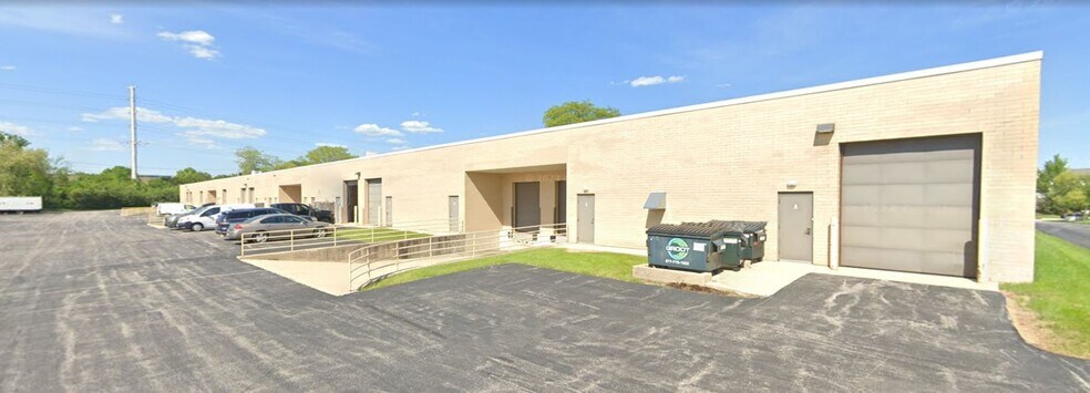 More Photos Of 1600 Shore Rd, Naperville Light Manufacturing For Lease
