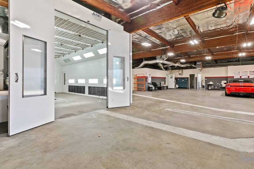 More Photos Of 7400 San Fernando Rd, Sun Valley Warehouse For Sale