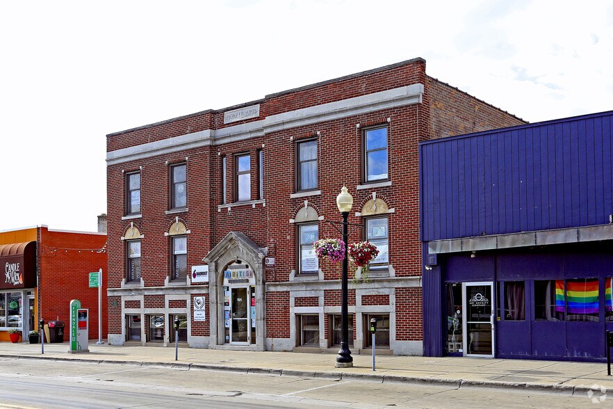 More Photos Of 195 W 9 Mile Rd, Ferndale Office For Lease