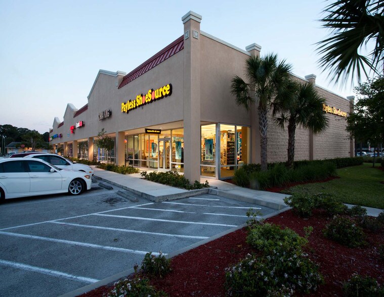 More Photos Of 10921-10941 S US 1 Hwy, Port Saint Lucie Storefront For Lease