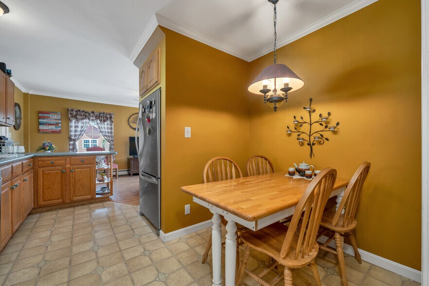 More Photos Of 1955 Presidential Hwy, Jefferson Restaurant For Sale