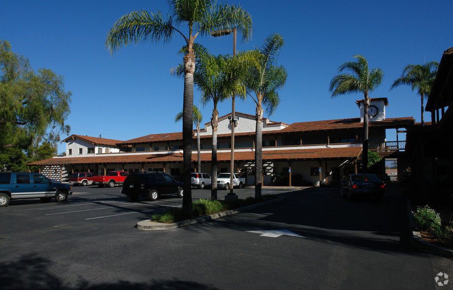 Primary Photo Of 521 E Elder St, Fallbrook Medical For Lease