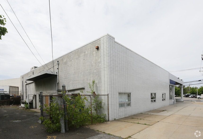 More Photos Of 193-199 Middle Neck Rd, Great Neck Medical For Sale