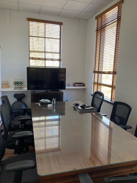 More Photos Of 199-201 S Main St, Lambertville Office For Lease