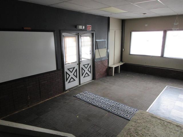 More Photos Of 1100-1102 Garfield Ave, Bay City Freestanding For Sale