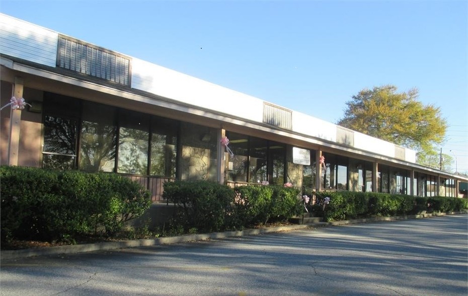 Primary Photo Of 1840 Forsyth St, Macon-Bibb Storefront Retail Office For Sale