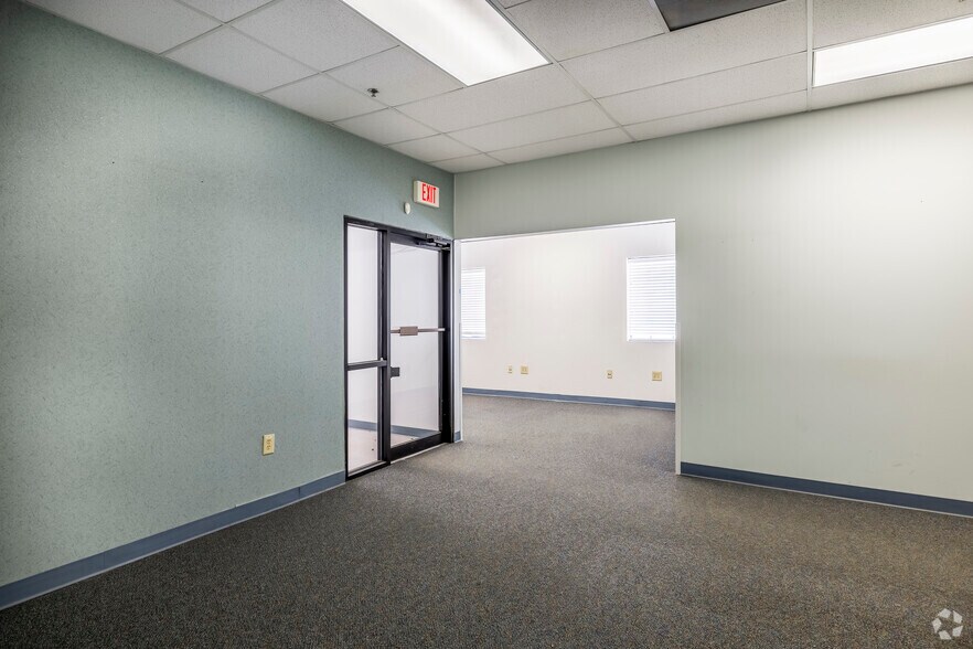 More Photos Of 6104 Avenue Q South Dr, Lubbock Medical For Sale
