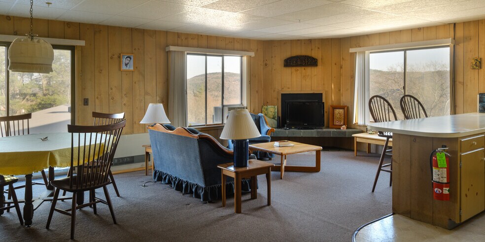 More Photos Of 35 Fawn Ledge Ln, Jamaica Religious Facility For Sale