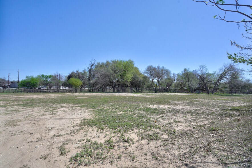 More Photos Of 000 S. New Braunfels Ave, San Antonio Land For Sale