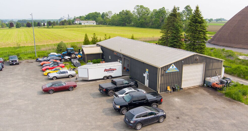 More Photos Of 35 Brook St, Scugog Service For Sale