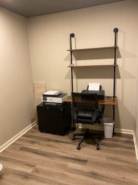 More Photos Of 127 Hemlock St, Columbus Office For Sale