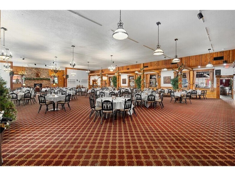 More Photos Of 15850 - 15860 T Bone Ln, Hayward Restaurant For Sale