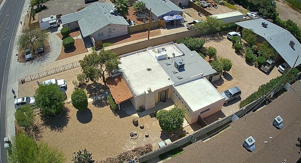 More Photos Of 2538 N 52nd St, Phoenix Multifamily For Sale