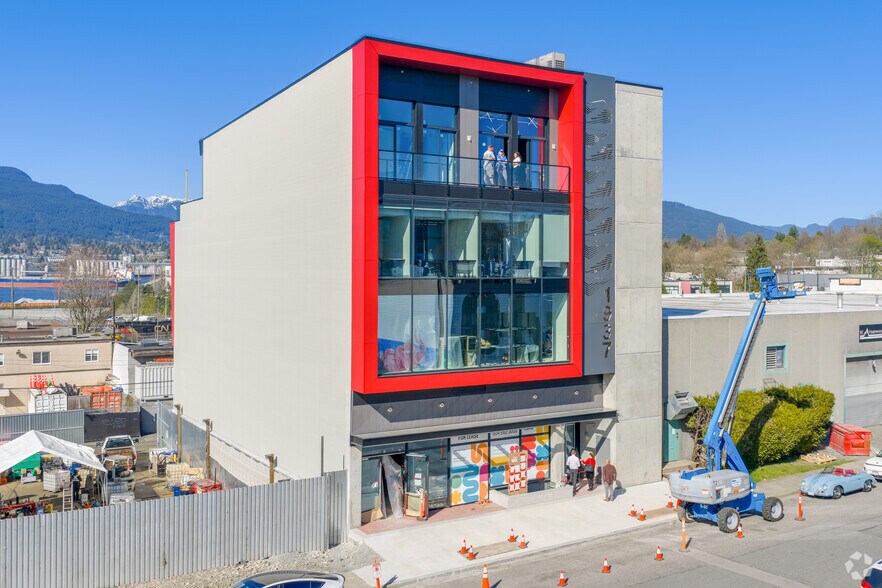 Primary Photo Of 1937 Triumph St, Vancouver Warehouse For Lease