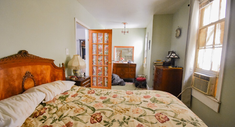 More Photos Of 1601 Rhode Island Ave NE, Washington Storefront Retail Residential For Sale