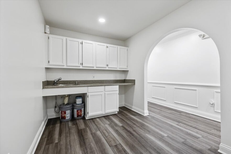 More Photos Of 605 Pierce St SE, Marietta Warehouse For Sale
