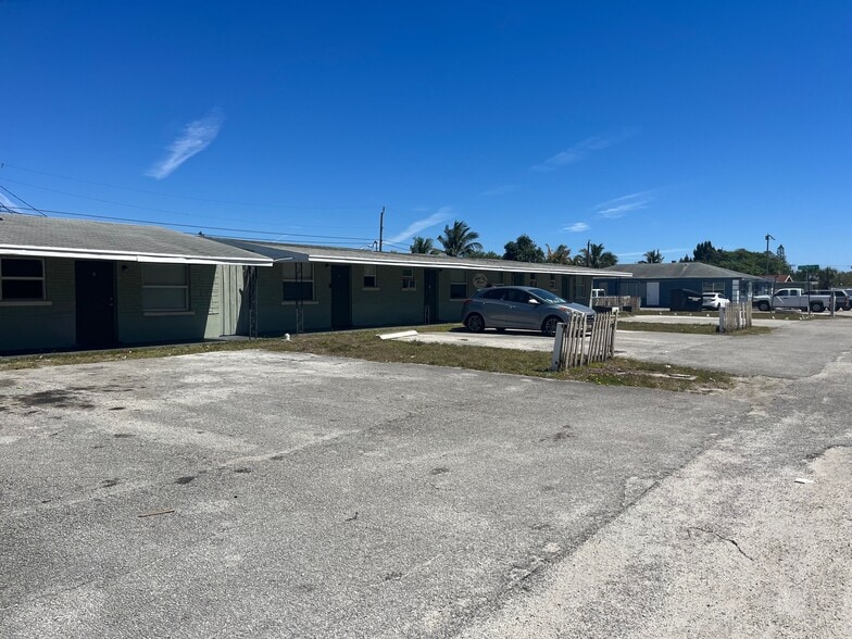 More Photos Of 977 Miner Rd, Lantana Apartments For Sale