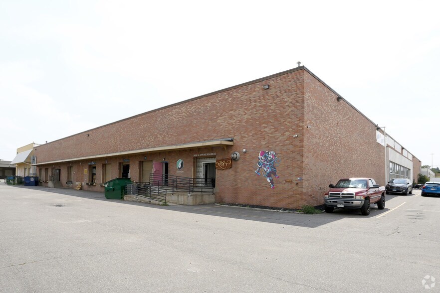 More Photos Of 2650-2680 W 6th Ave, Denver Warehouse For Lease