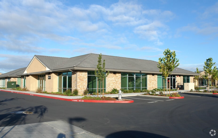 More Photos Of 1972 Del Paso Rd, Sacramento Medical For Sale