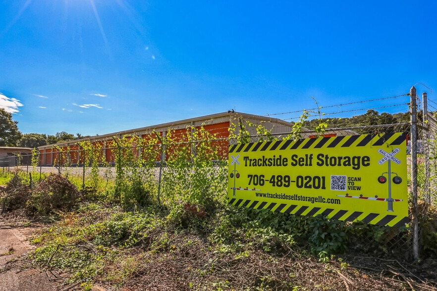 More Photos Of 52 & 54 Awtrey St, Manchester Self Storage For Sale