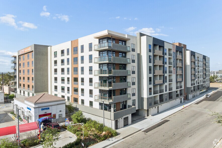 More Photos Of 127 W Pomona St, Monrovia Apartments For Lease