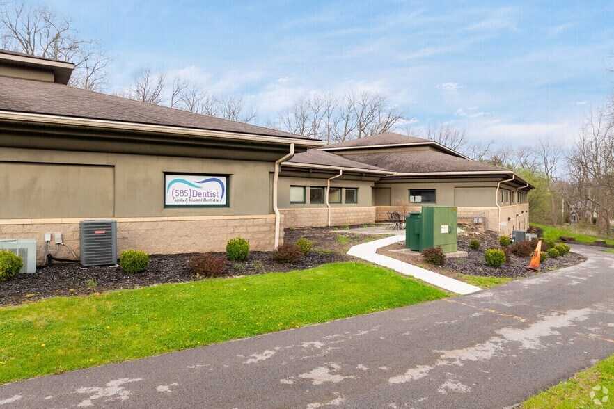 More Photos Of 1600 Moseley Rd, Fairport Office For Lease