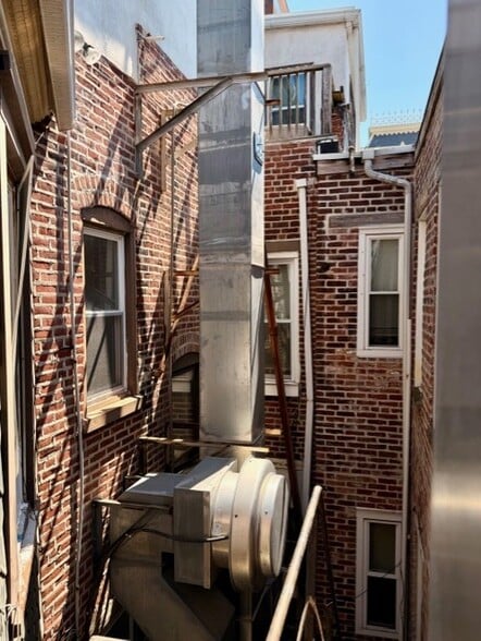 More Photos Of 825 N Market St, Wilmington Apartments For Sale
