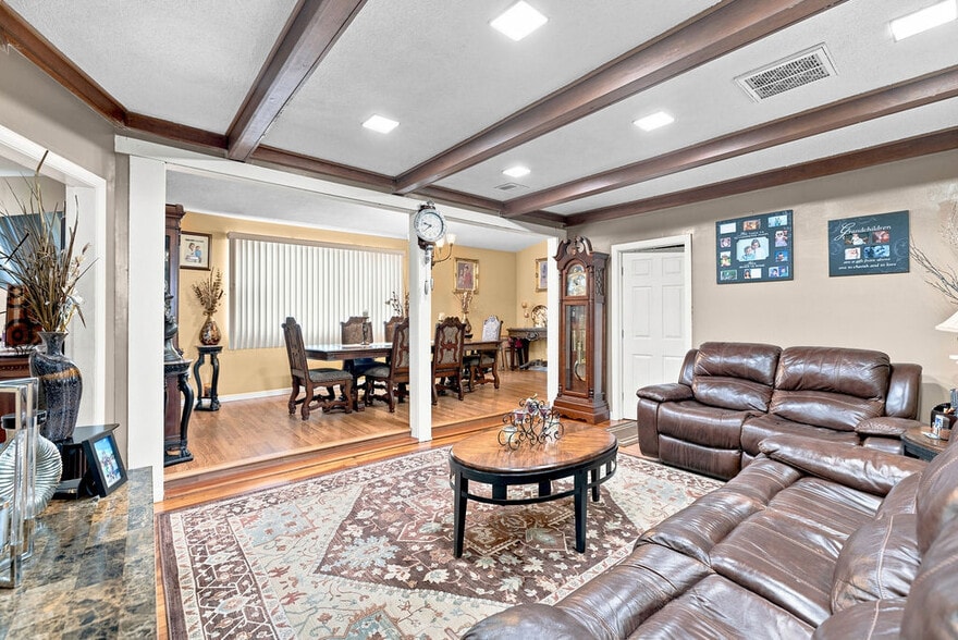 More Photos Of 491 Brayton Ave, Fall River Apartments For Sale