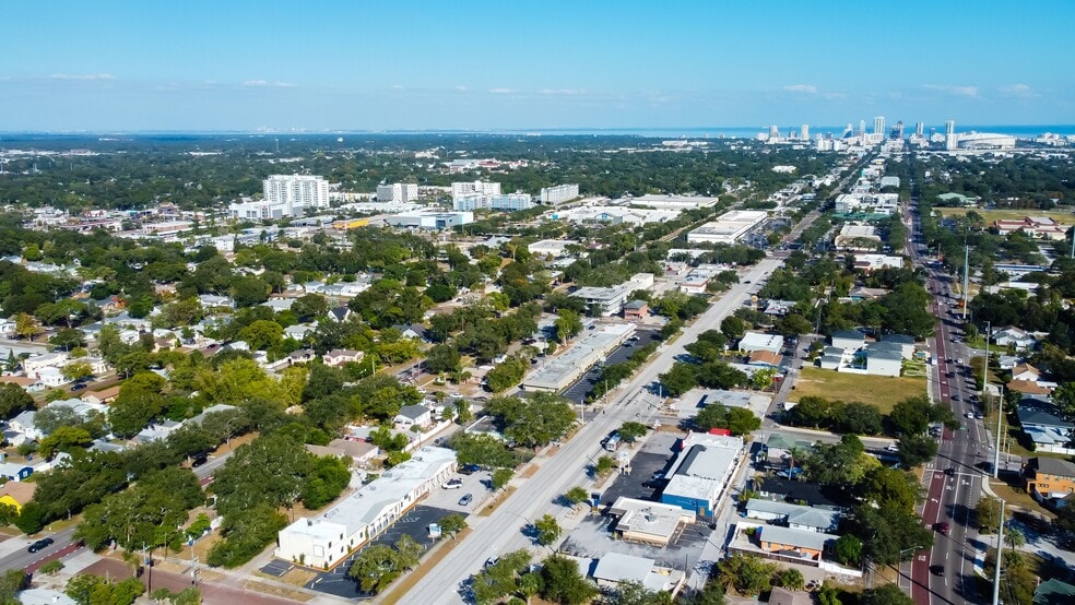 More Photos Of 3775 Central Ave, Saint Petersburg Medical For Lease