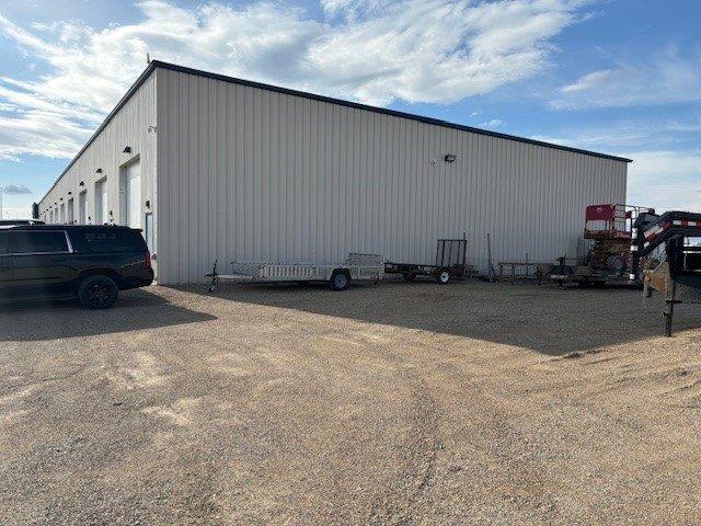 More Photos Of 111 NE 45th Ave, Minot Showroom For Lease