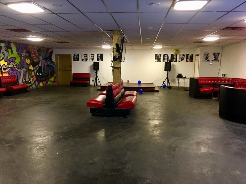 More Photos Of 1307 N May Ave, Oklahoma City General Retail For Sale