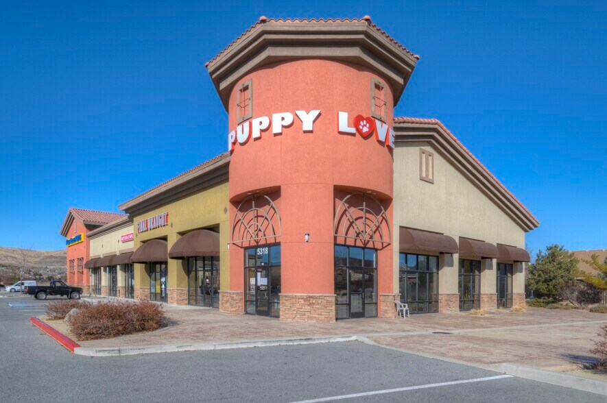 More Photos Of Los Altos Pky, Sparks Unknown For Lease