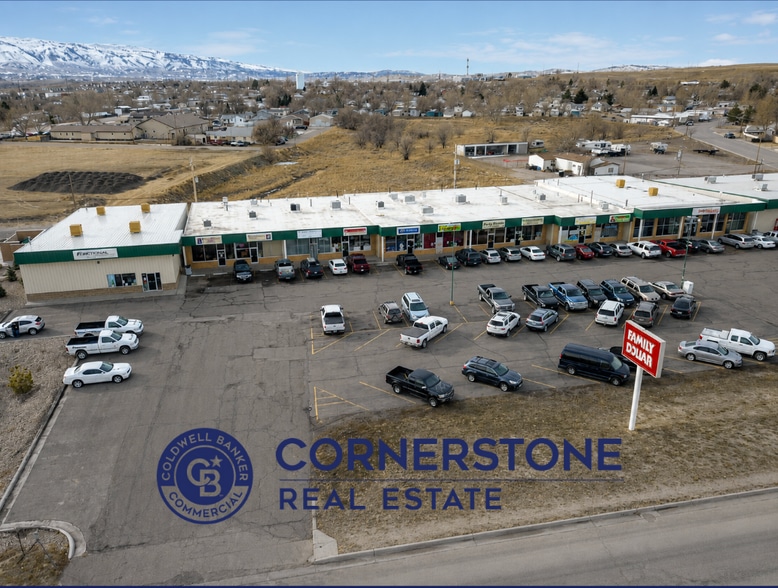 Primary Photo Of 4693 W Yellowstone Hwy, Mills General Retail For Lease