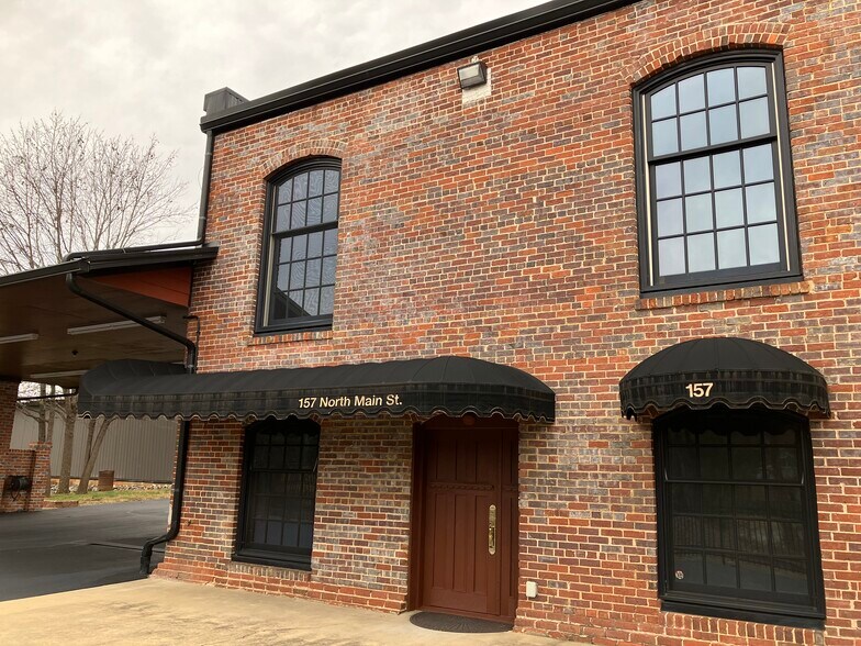 More Photos Of 157 N Main St, Bostic Office For Sale