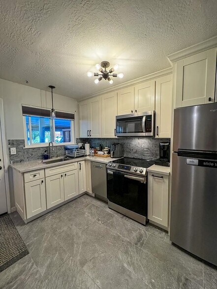 More Photos Of 863 Palomino Dr, Pleasanton Apartments For Sale