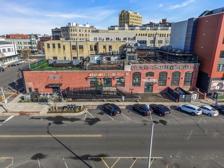 More Photos Of 527 Lake Ave, Asbury Park Storefront For Sale