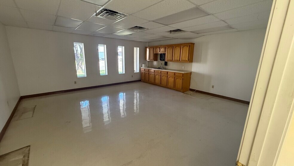 More Photos Of 1718 S 28th Ave, Edinburg Warehouse For Lease