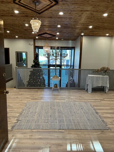 More Photos Of 22 Interstate Dr, Somersworth Office For Lease