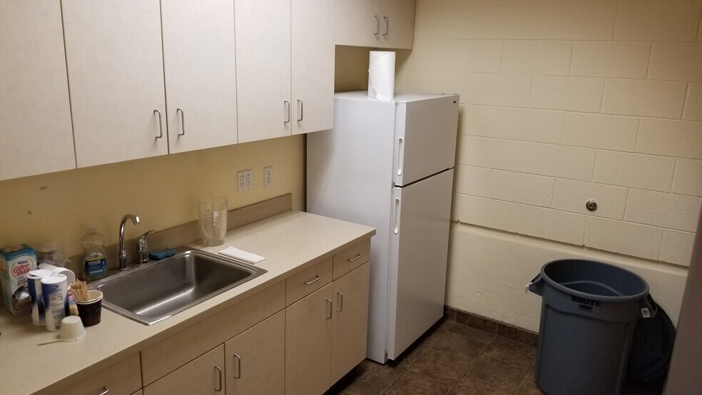 More Photos Of 64 Avenue Of Industry, Waterbury Warehouse For Sale