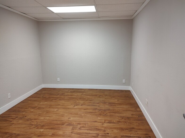 More Photos Of 1335 Shannon Rd E, Sulphur Springs Office For Lease