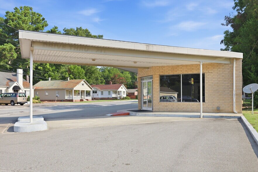 More Photos Of 1513 W Vernon Ave, Kinston General Retail For Lease