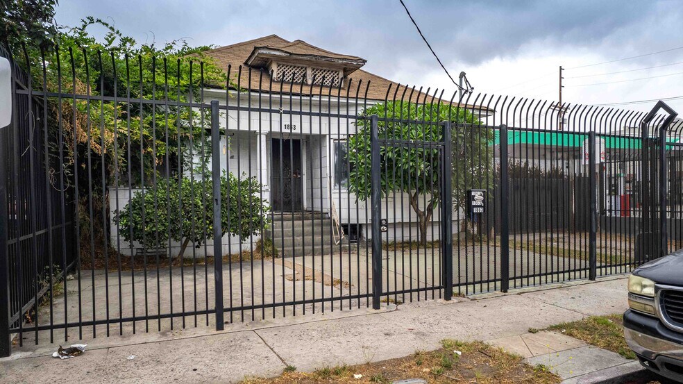 Primary Photo Of 1863 E Vernon Ave, Vernon Industrial For Sale