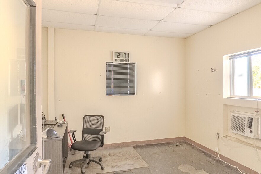 More Photos Of 4611 Wiseman Blvd, San Antonio Manufacturing For Sale