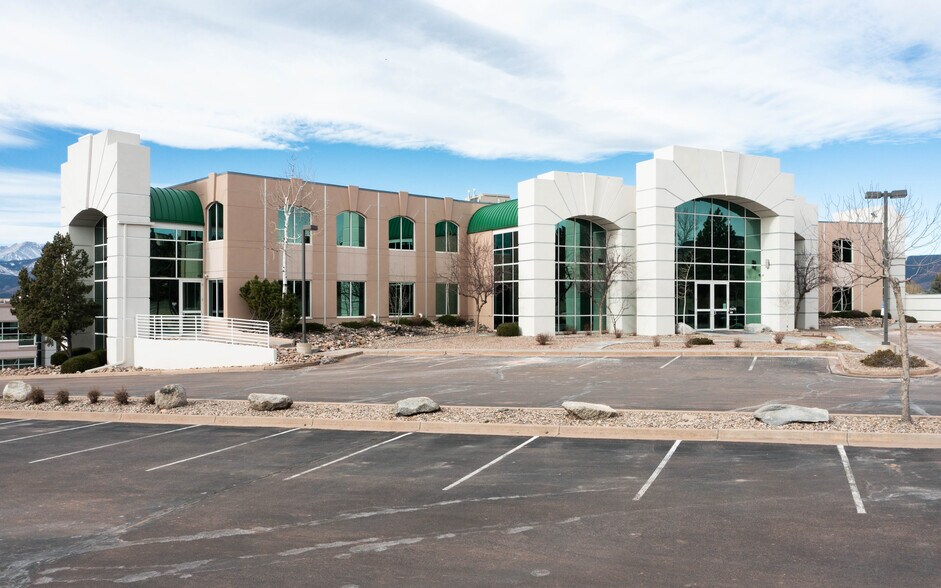More Photos Of 15475 Gleneagle Dr, Colorado Springs Office For Sale